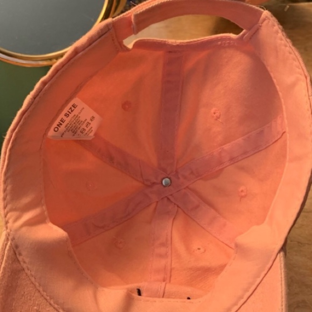 Statement hat - Picture 4 of 5